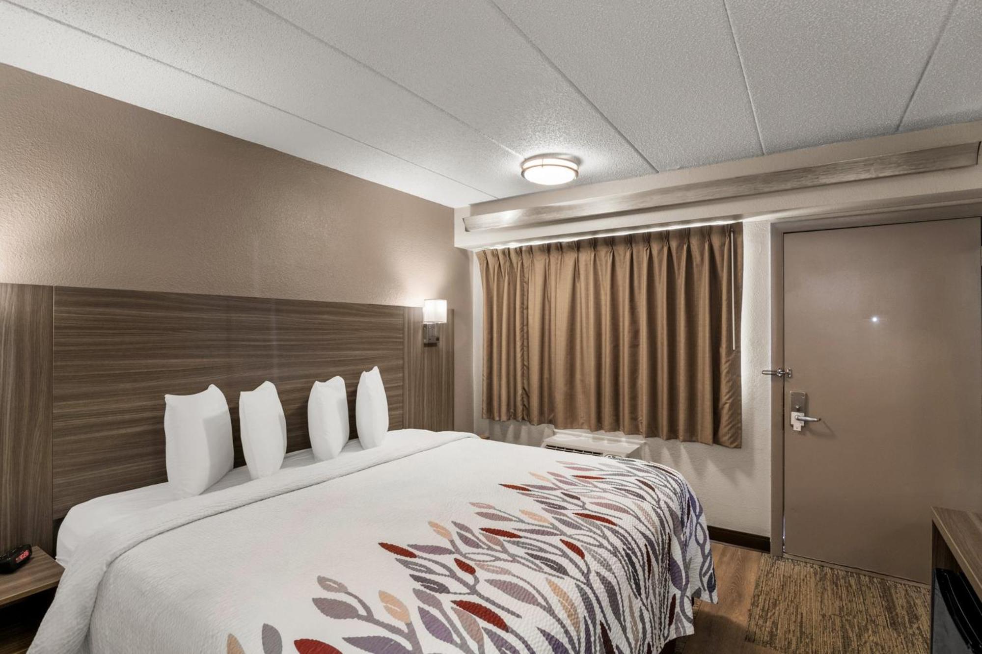 Red Roof Inn Ένφιλντ Εξωτερικό φωτογραφία