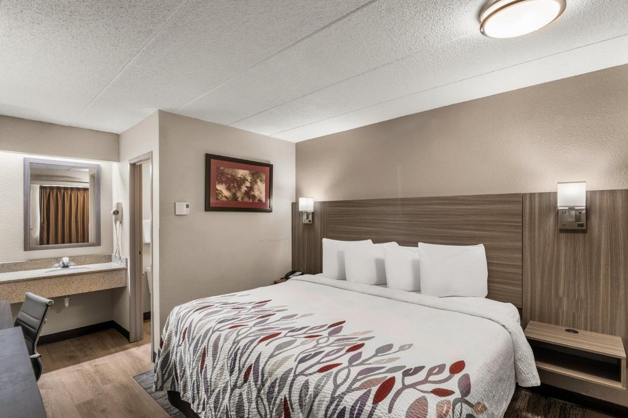 Red Roof Inn Ένφιλντ Εξωτερικό φωτογραφία