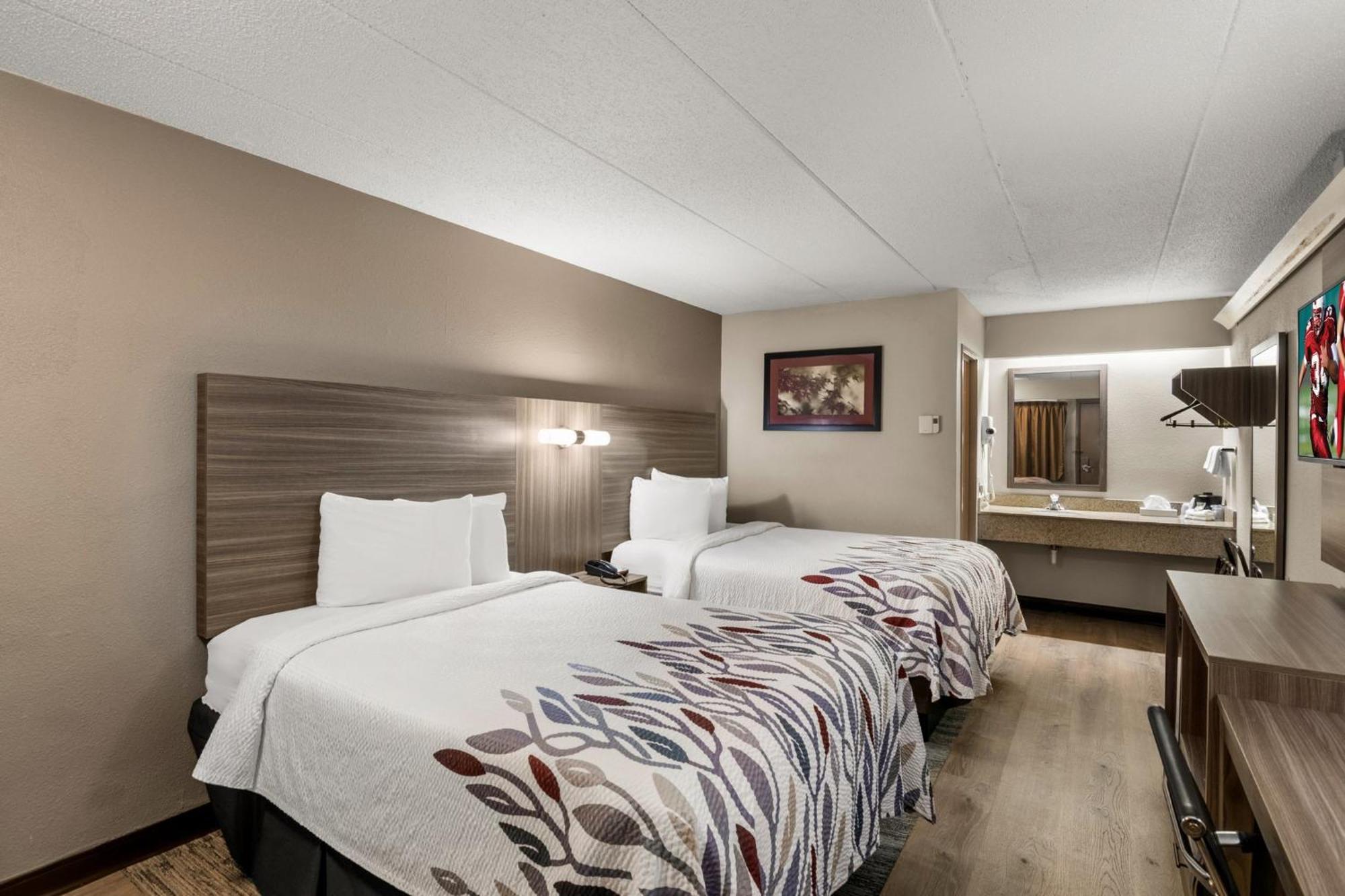 Red Roof Inn Ένφιλντ Εξωτερικό φωτογραφία